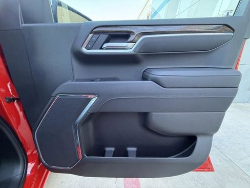 New 2026 GMC Sierra 1500 SLE w/ Preferred Package image 32