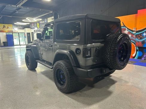 Used 2020 Jeep Wrangler Sport AWD/4WD image 4