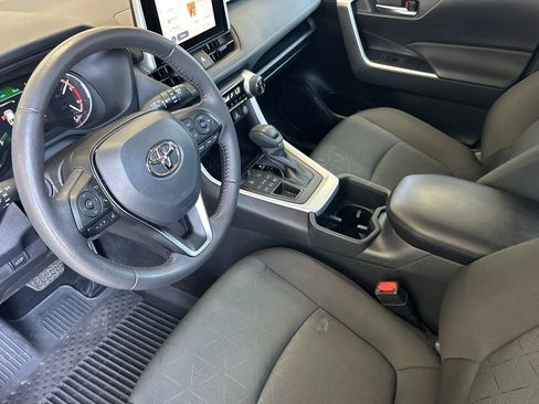 Certified 2025 Toyota RAV4 XLE w/ Convenience Package AWD/4WD image 9