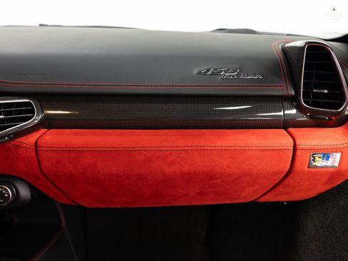 Certified 2015 Ferrari 458 Italia Coupe RWD image 90