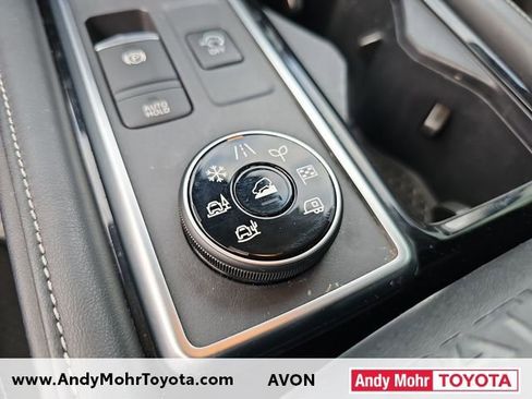 Used 2023 Nissan Pathfinder SL image 26