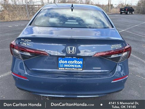 Used 2025 Honda Civic Sport Touring image 5