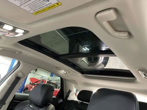 Used 2023 Genesis GV70 2.5T w/ Select Package image 20