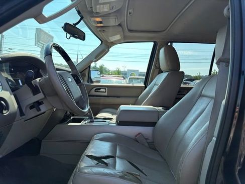 Used 2014 Ford Expedition Limited w/ Equipment Group 301A AWD/4WD image 13