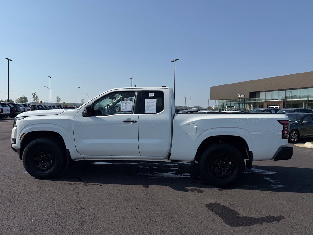 Used 2025 Nissan Frontier S w/ S Utility Package AWD/4WD image 9