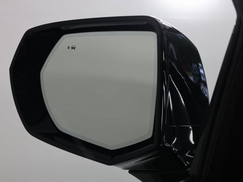 Used 2024 Chevrolet Tahoe High Country w/ Premium Package 2 image 20