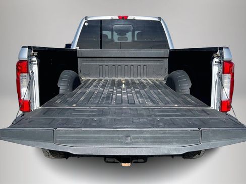 Used 2019 Ford F350 Lariat w/ Lariat Ultimate Package image 7