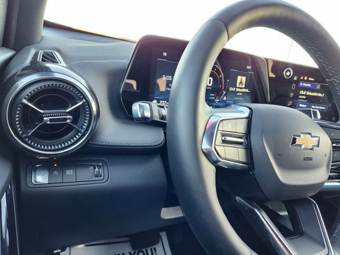 New 2026 Chevrolet Equinox LT w/ Convenience Package II image 15