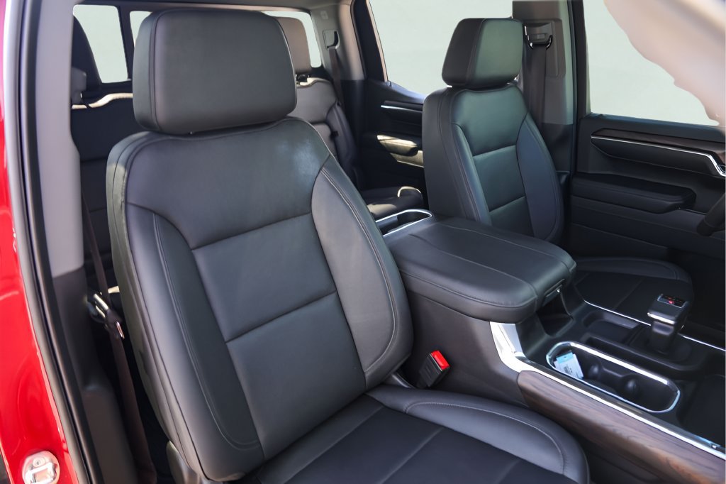 Used 2024 GMC Sierra 1500 SLT AWD/4WD image 33