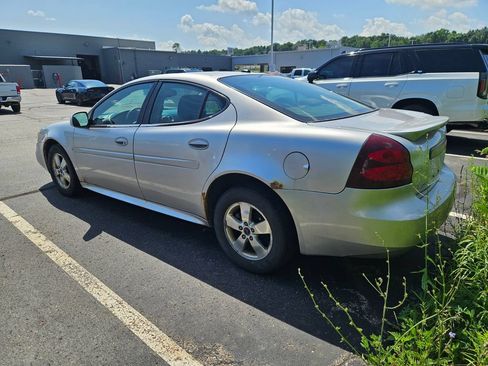 Used 2006 Pontiac Grand Prix w/ Preferred Package FWD image 8