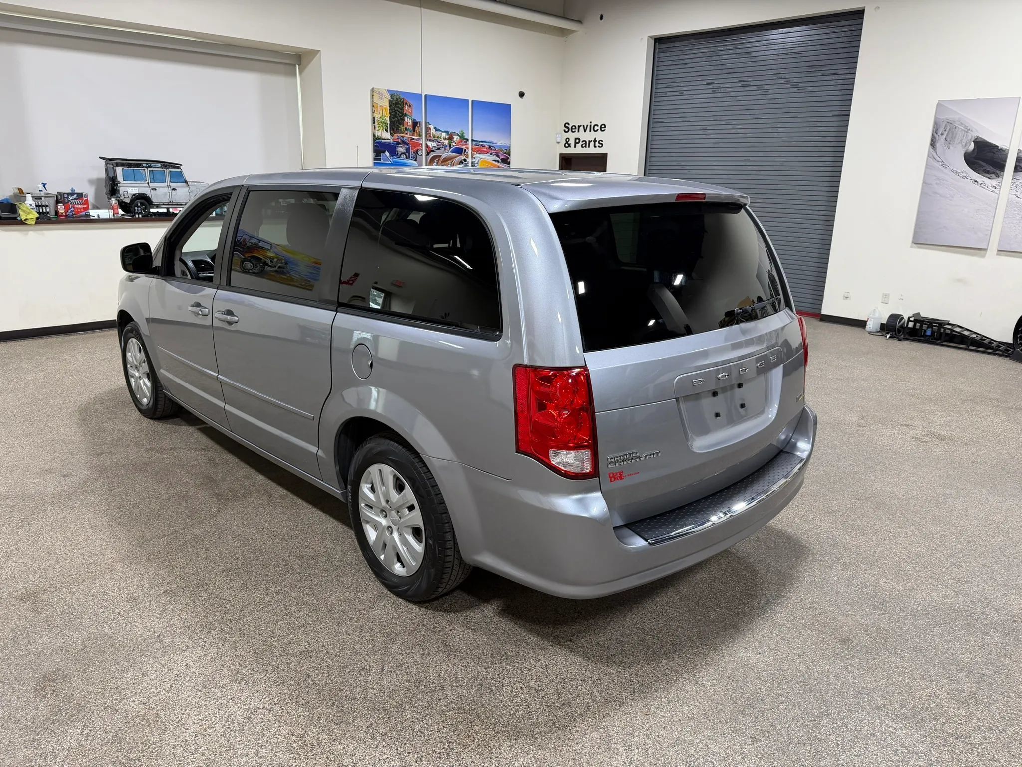 Used 2017 Dodge Grand Caravan SE FWD image 9
