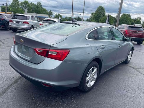 Used 2024 Chevrolet Malibu LS FWD image 4