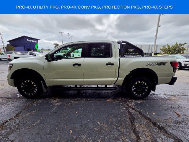 Used 2020 Nissan Titan PRO-4X w/ Pro-4x Convenience Package AWD/4WD image 7