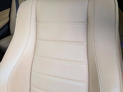 Used 2024 Mercedes-Benz GLE 450 4MATIC image 15