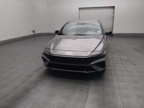 Used 2025 Hyundai Elantra Sport FWD image 15