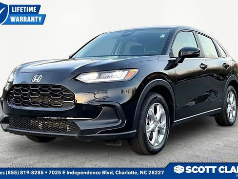 Used 2025 Honda HR-V LX image 3