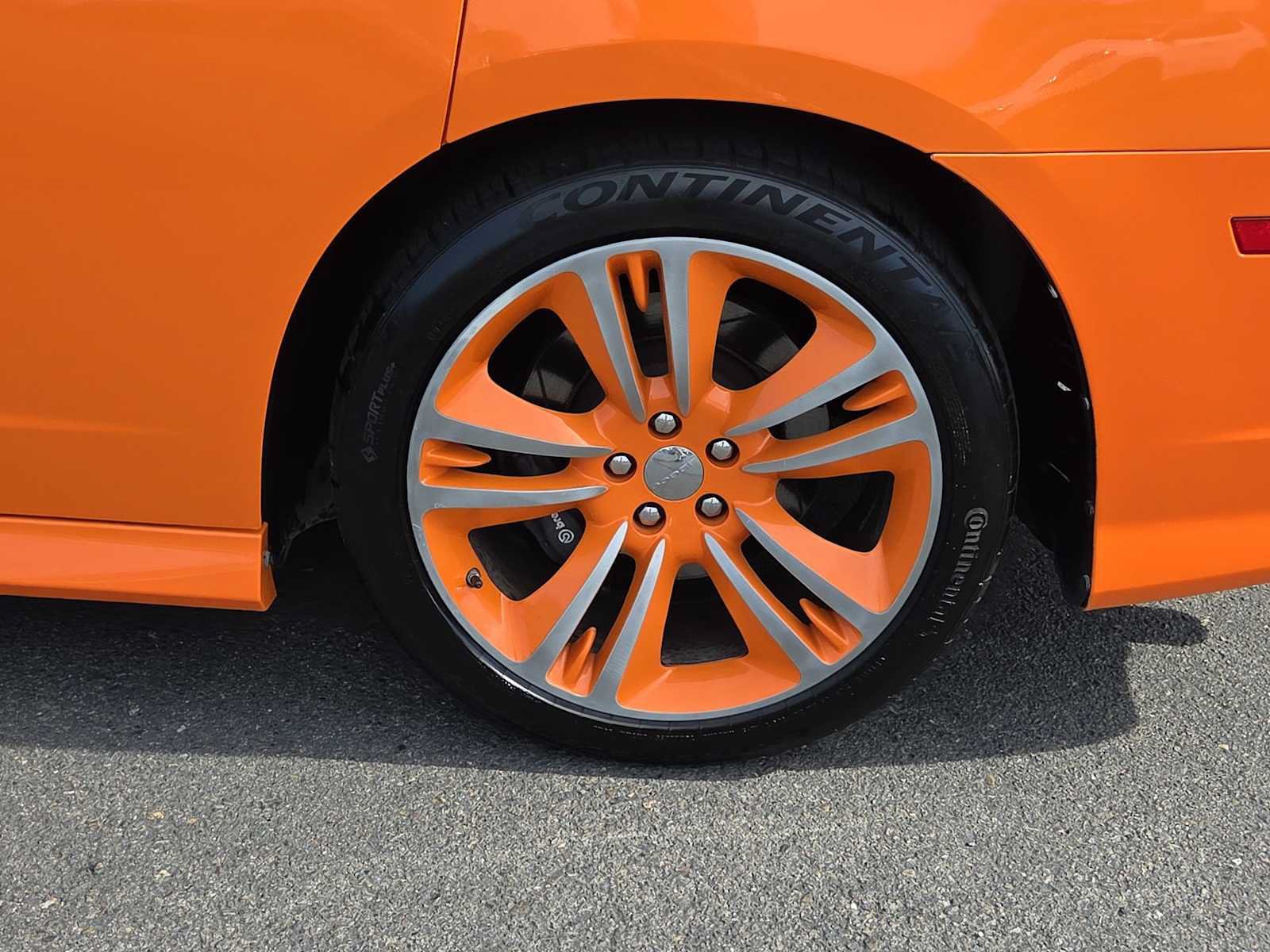 Used 2014 Dodge Charger SRT8 Super Bee w/ Convenience Group II RWD image 16