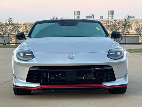 Used 2025 Nissan Z NISMO w/ Floor Mat Package image 2
