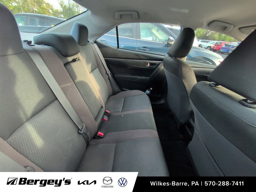 Used 2019 Toyota Corolla LE FWD image 8