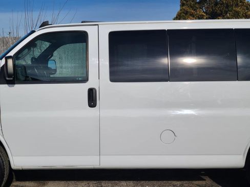 Used 2016 Chevrolet Express 2500 LS image 4