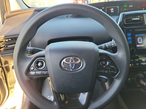 Used 2019 Toyota Prius LE image 15