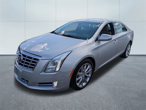 Used 2014 Cadillac XTS Luxury image 7
