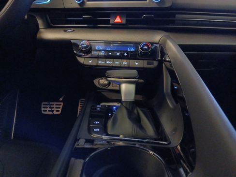 New 2026 Hyundai Elantra SEL Sport Premium image 11