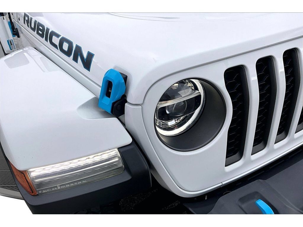 Used 2022 Jeep Wrangler Unlimited Rubicon 4xe w/ Cold Weather Group AWD/4WD image 47