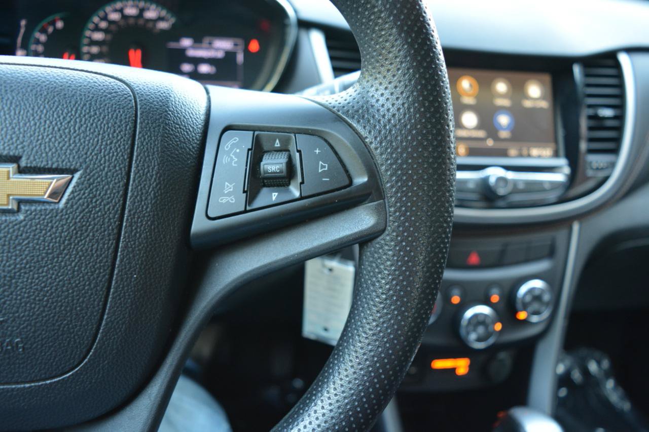 Used 2019 Chevrolet Trax LT FWD image 28