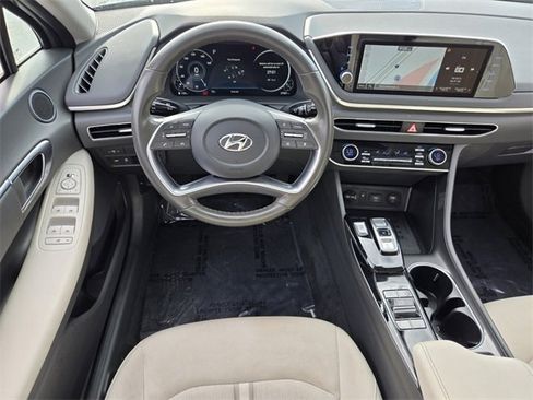 Certified 2023 Hyundai Sonata SEL w/ Convenience Package image 12