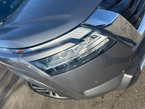 Certified 2024 Nissan Pathfinder Platinum w/ Cargo Package image 37