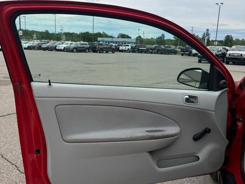Used 2010 Chevrolet Cobalt LS FWD image 10