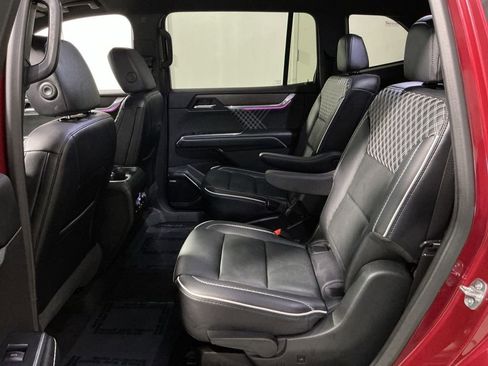 Used 2025 GMC Acadia Denali w/ LPO, Floor Liner Package FWD image 24