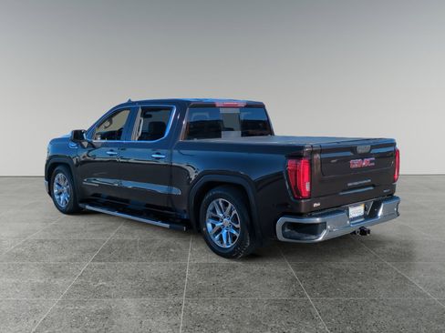 Used 2019 GMC Sierra 1500 SLT image 3