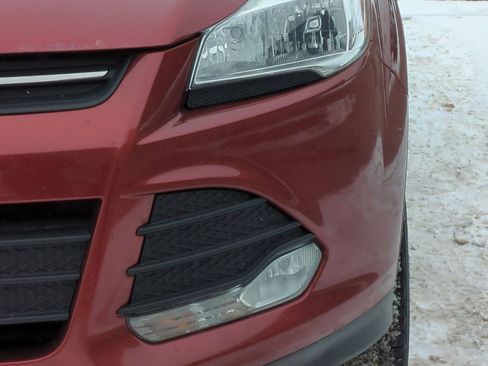 Used 2015 Ford Escape SE image 12