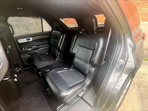 Used 2020 Ford Explorer Limited RWD image 35