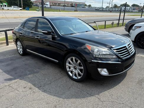 Used 2012 Hyundai Equus Signature image 2