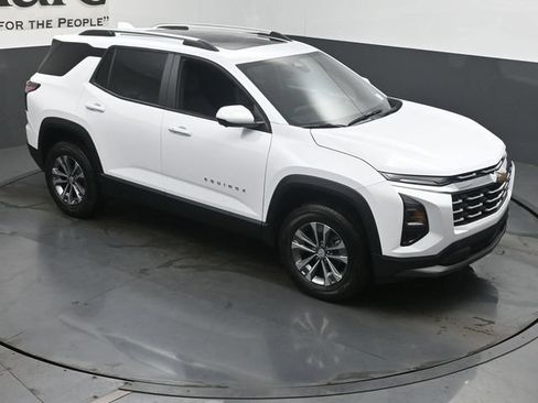 New 2027 Chevrolet Equinox LT w/ Convenience Package II FWD image 16