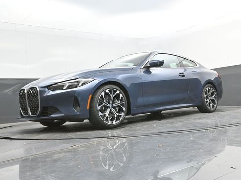 New 2026 BMW 430i Coupe w/ Premium Package image 36