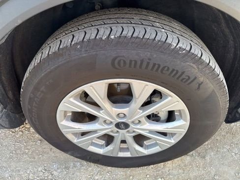 Used 2025 Ford Escape Active image 10