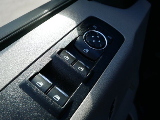 Used 2019 Ford F150 XLT w/ Equipment Group 302A Luxury AWD/4WD image 18