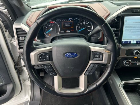 Used 2022 Ford F450 Platinum w/ FX4 Off-Road Package image 36