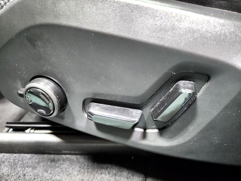 Used 2021 Volvo XC90 T8 Inscription image 17