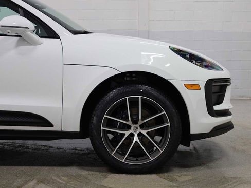New 2026 Porsche Macan image 11