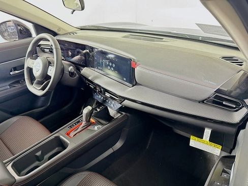 New 2026 Nissan Kicks SR w/ SR Premium Package image 28