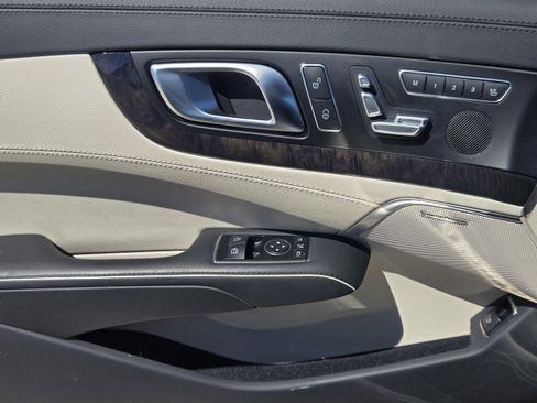 Used 2016 Mercedes-Benz SL 550 image 25