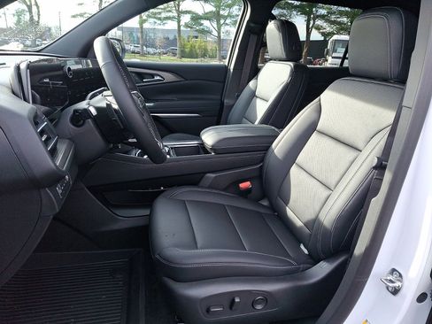 New 2026 Chevrolet Traverse LT w/ Midnight/Sport Edition image 14