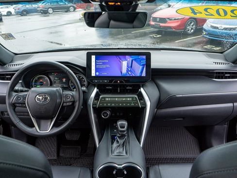 Used 2024 Toyota Venza Nightshade image 22