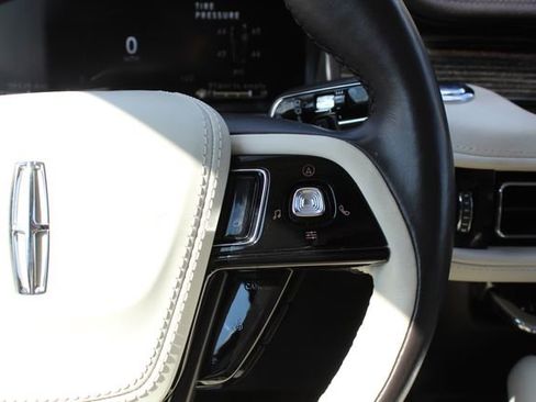 Certified 2023 Lincoln Aviator Black Label w/ Dynamic Handling Package image 17