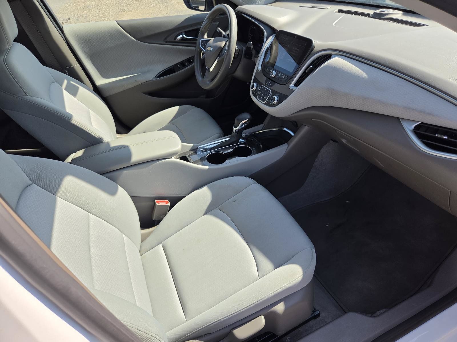 Used 2024 Chevrolet Malibu LT FWD image 9